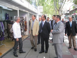 El consejero de Universidades, Empresa e Investigación, Salvador Marín, y el alc