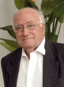 El director Vicente Aranda, Premio de Honor a toda su carrera