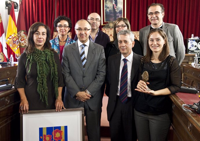 Foto de familia de la entrega de los Premios Igualdad de Oportunidades en la Emp