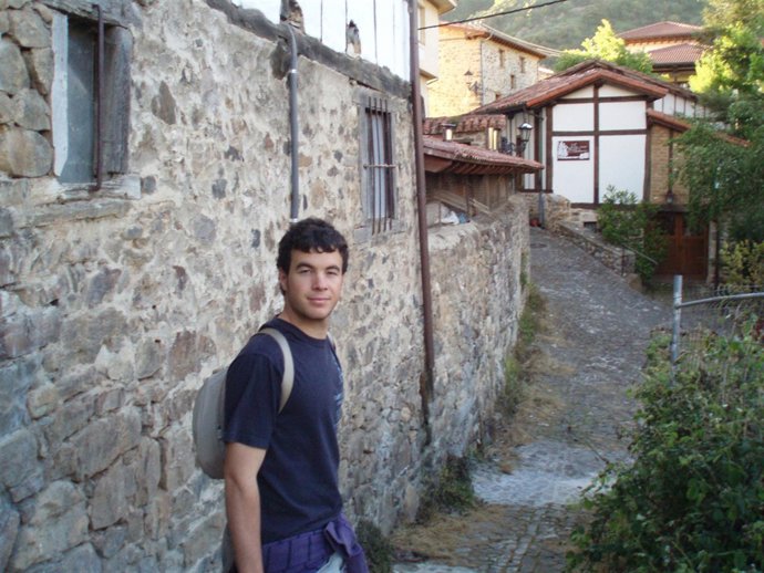 Eneko San Martín defiende en su tesis la rehabilitación del monte Ezkaba.