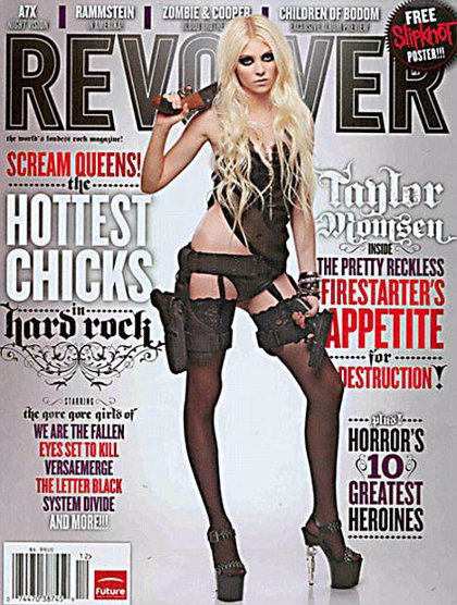 Taylor Momsen, armada y en ropa interior para 'Revolver'