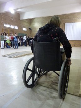 ALMERIA   Nota De Prensa
Estimados compañeros/as:         400 estudiantes entre 