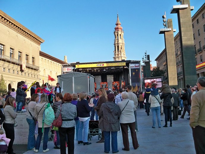 Plaza del Pilar de Zaragoza en fiestas