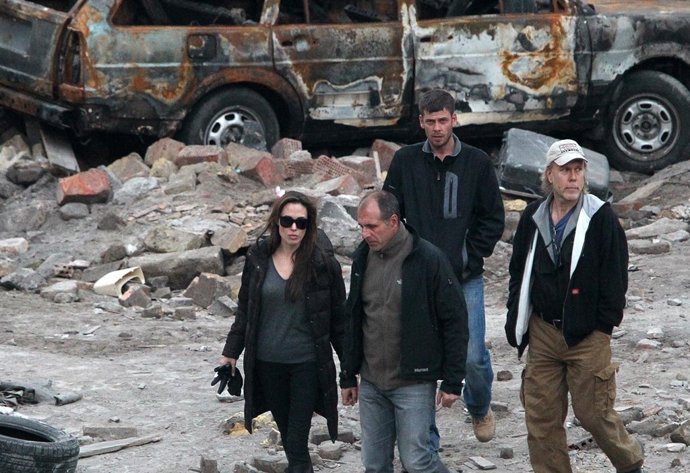 Angelina Jolie rueda en Bucarest