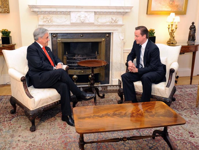 Reunión entre Piñera y Cameron