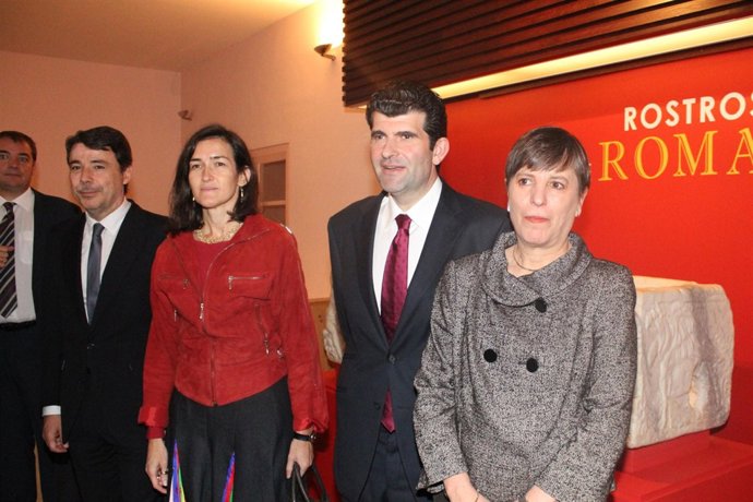 La ministra de Cultura, el vicepresidente de la Comunidad y el alcalde de Alcalá
