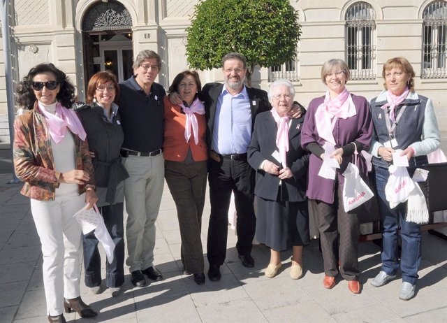 Diputación Ciudad Real con mujeres AMUMA
