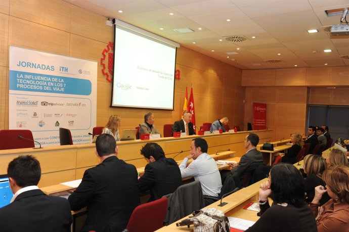 Empresas Turísticas Madrileñas Y Lenguaje Web 2.0, Para Llegar Mejor A Sus Clien