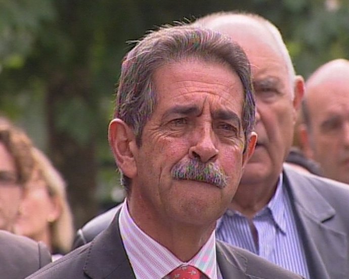 Miguel Angel Revilla sobre dia de la Hispanidad T