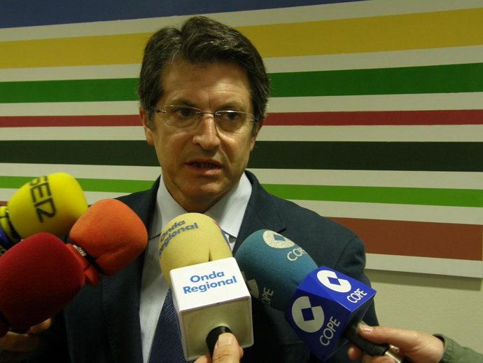 El Alcalde de Lorca muestra su indignación porque el Ministerio de Fomento vuelv