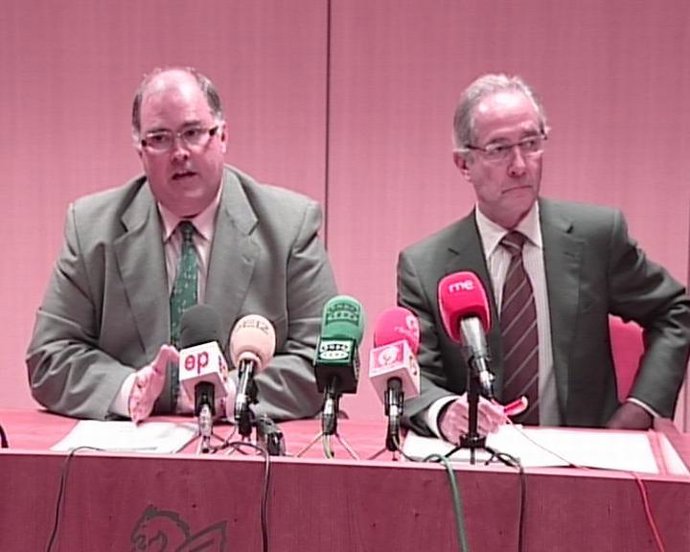 Fernando de Rosa y Vicente Folgado comparecen en rueda de prensa.