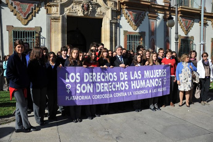 Concentración silenciosa contra la violencia de género