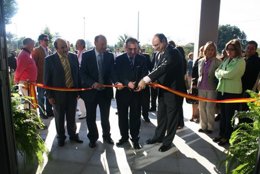 El consejero de Justicia y Seguridad Ciudadana, Manuel Campos, junto al alcalde 