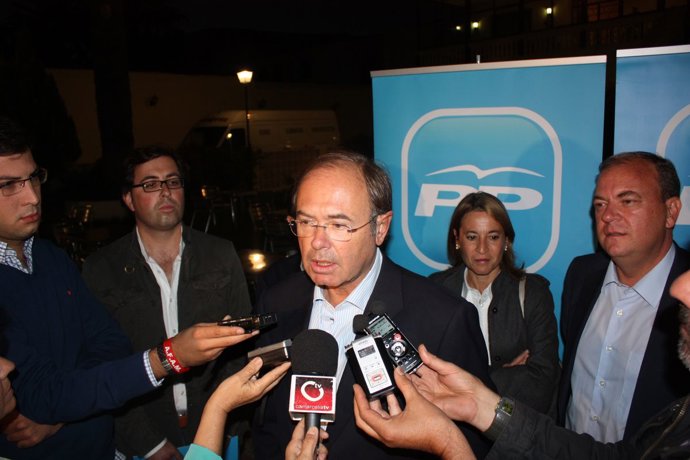 20 Octubre Fotos Rueda De Prensa PP Extremadura En Trujillo