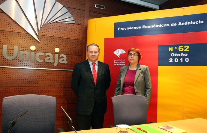 Informe Previsiones Económicas De Andalucía Otoño 2010