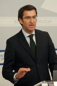 Feijóo avisa de que no "da cuentas" a la industria farmacéutica sino a los usuarios de la sanidad pública