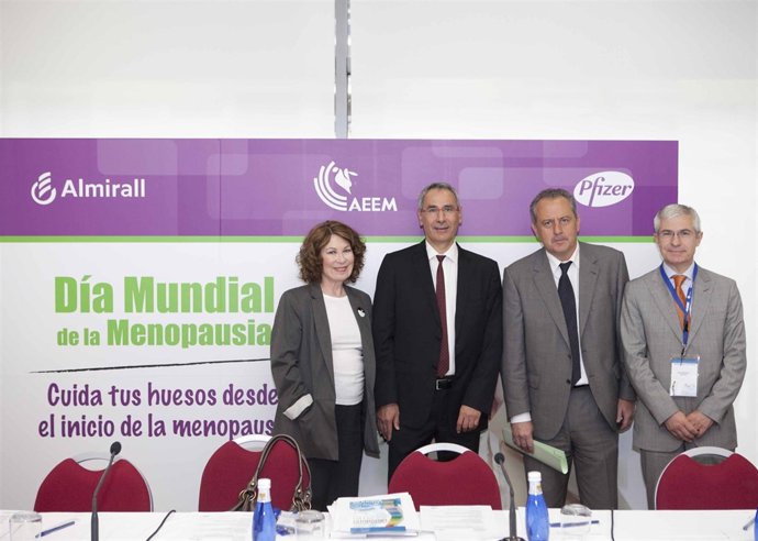 Un moment de la rueda de prensa