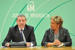 El consejero de Educación y la presidenta de Codapa