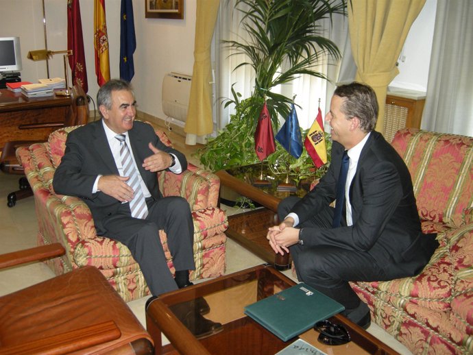 González Tovar recibe al cónsul del Reino Unido en Alicante