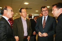 El consejero de Obras Públicas y Ordenación del Territorio, José Ballesta, junto