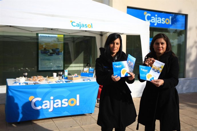 Acción promocional de Cajasol en Córdoba.
