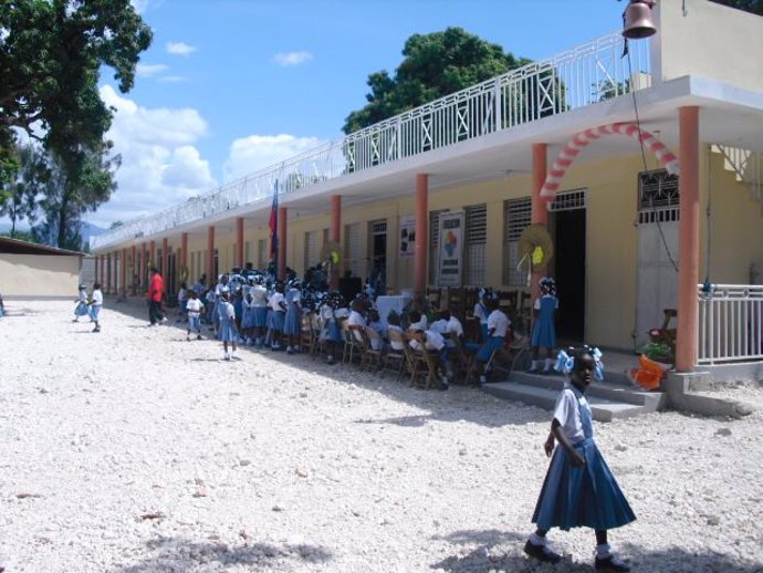 primera escuela que se reconstruye en Haití tras el terremoto