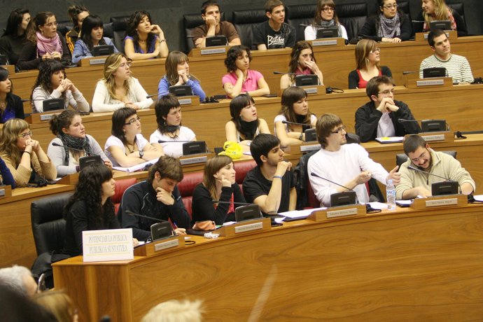 Final de la Liga de Debate Universitario celebrada en mayo pasado en el Parlamen