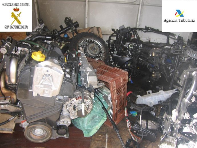 FOTO Y NOTICIA. Detenidos Cuatro Individuos Por Robar Coches En Europa Que Inten