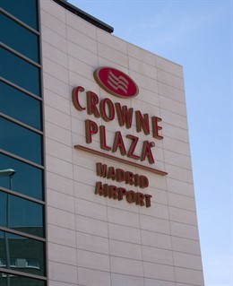 NP Apertura Del Crowne Plaza Madrid Airport