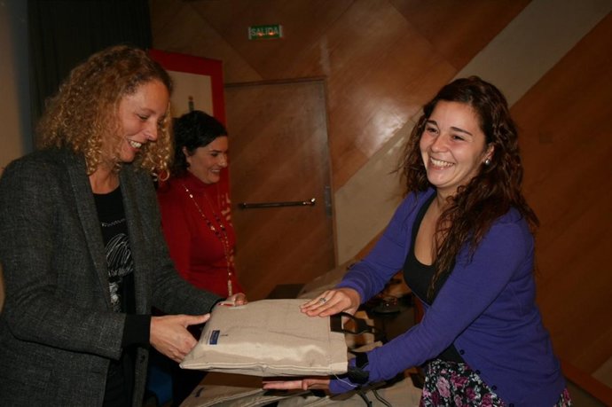 NP, FOTOS Y AUDIO ENTREGA 53 VIVIENDAS VIPASA