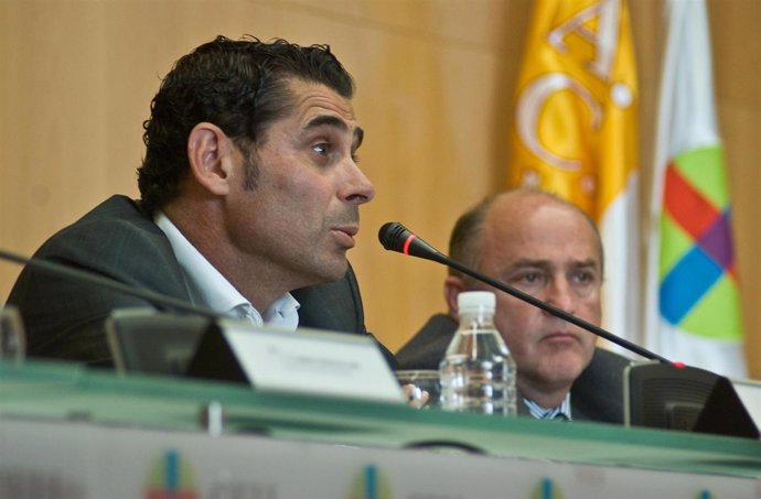 Fernando hierro director deportivo RFEF