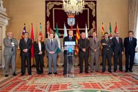 AMP.- Constituida una conferencia de gobiernos autonómicos, que preparará una reunión de presidentes sin Zapatero