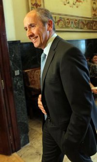 Erkoreka dice que hay contactos entre PSE y Batasuna 