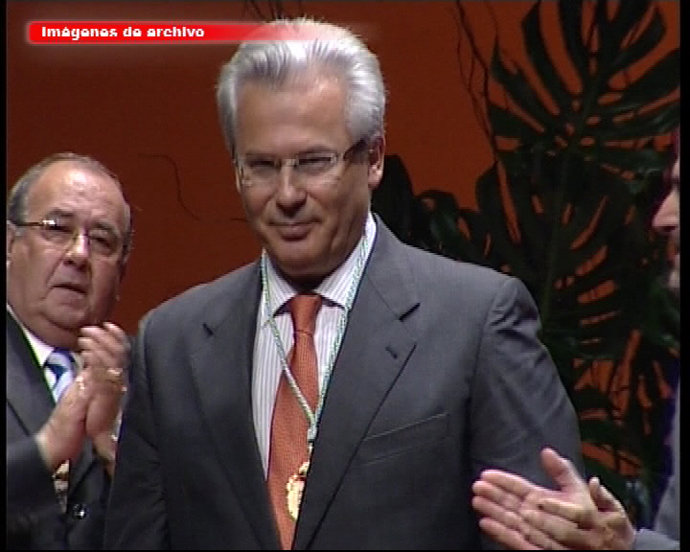 Supremo acuerda juzgar a Garzón por Gürtel