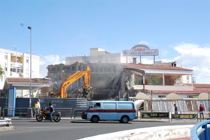 Cae el edificio del viejo Mesón Viuda de Franco en San Bartolomé de Tirajana (Gr