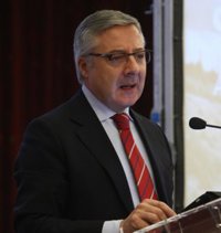 Blanco: las entidades financieras tienen que ajustar "mucho más" los precios