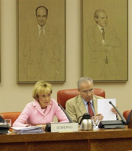 De la Vega y Alfonso Guerra 