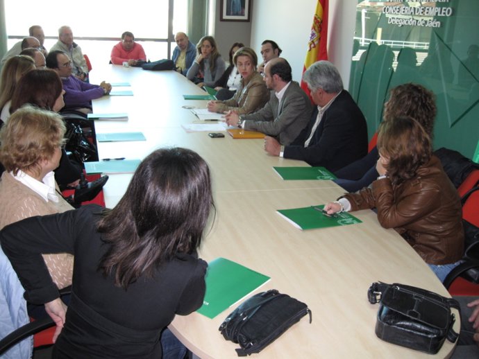 Nota, Audio Y Foto De La Junta Sobre Incentivos Centros Especiales De Empleo