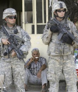 Soldados de EEUU patrullan en Irak