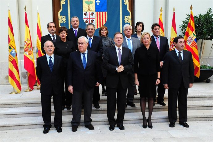Foto de Familia del Gobierno de Aragón octubre de 2010