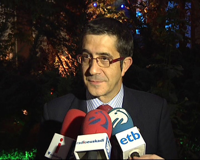 Lehendakari sobre la remodelación en el Gobierno de Zapatero min oro