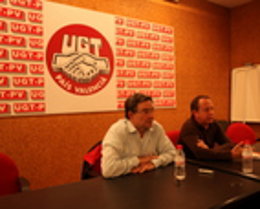 'Lito' e Ismael Sáez en la rueda de prensa ofrecida en Valencia.