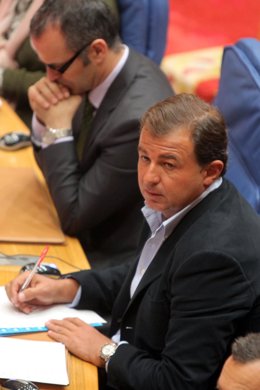 O conselleiro de Economía e Industria, Javier Guerra, comparecerá no Parlamento 