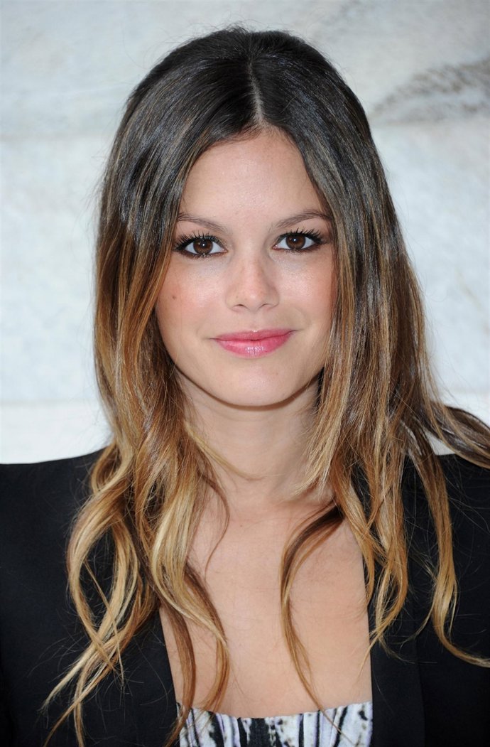 Rachel Bilson en un desfile de Roberto Cavalli 
