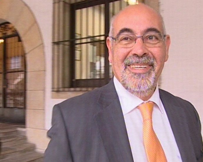 Jose Antonio Pastor sobre remodelación de Gobierno min oro