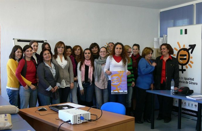 Jóvenes participantes del curso de igualdad