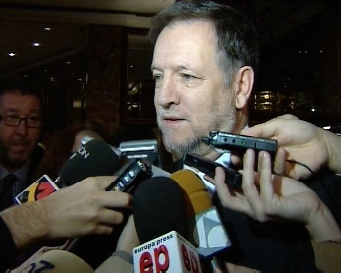 Marcelino Iglesias, dolido por muerte de Camacho