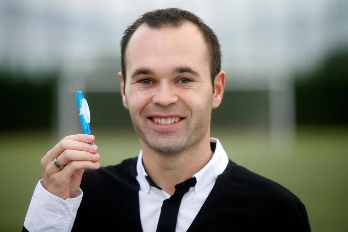 Andres Iniesta en Un Juguete Una ilusión