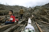 Halladas con vida 135 personas desaparecidas durante el tsunami