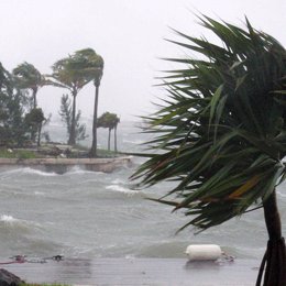 El huracán 'Paloma' amenaza al centro y al oriente de Cuba